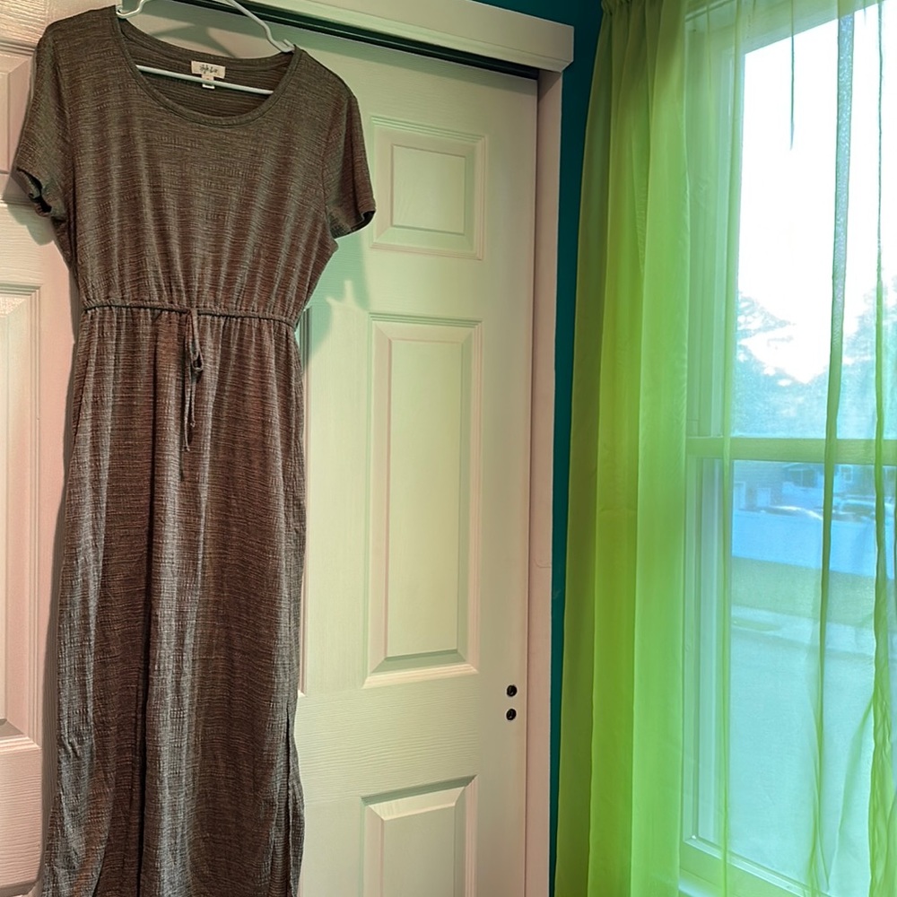 Women’s dress